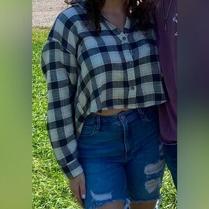 American Eagle Cropped Plaid Flannel Button Down